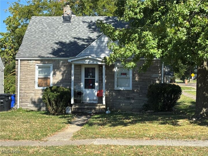 Property Photo:  16015 S Lotus Drive  OH 44128 