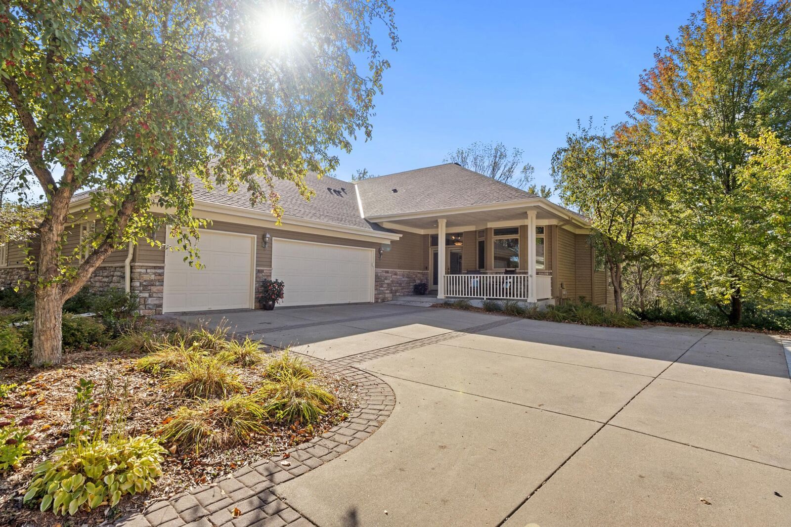 Property Photo:  3363 Glynwater Trail NW  MN 55372 