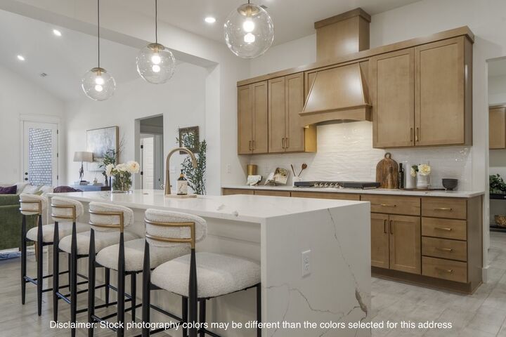 Property Photo: 2031 Bigleaf Drive AR 72719