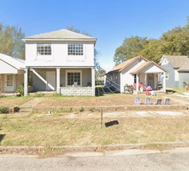 Property Photo:  238 S Oklahoma Avenue  OK 74801 