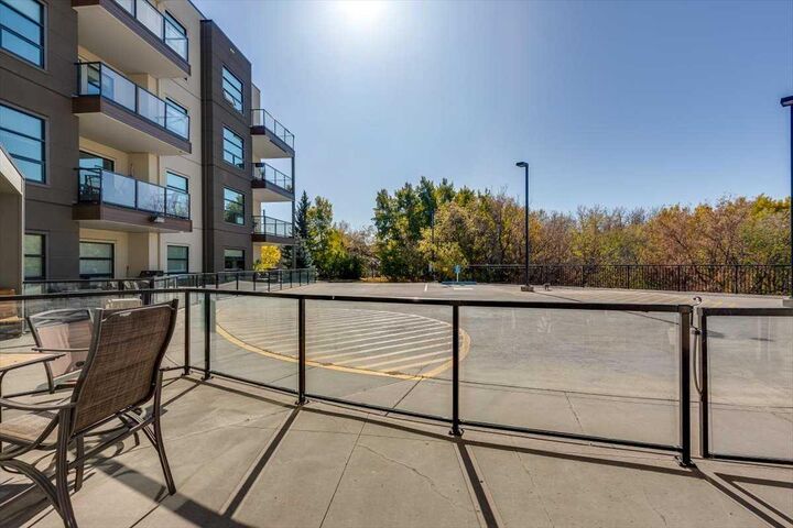 Property Photo: 5110 36 Street 106 AB T4N 0T2