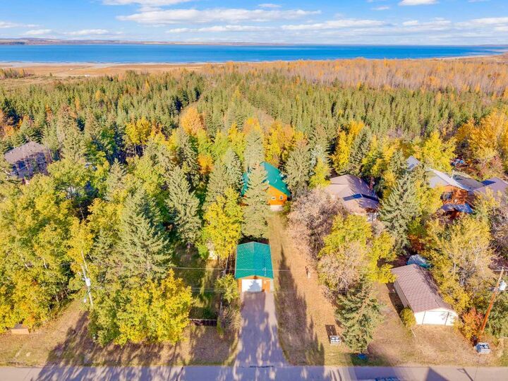 Property Photo: 97 Oliver Avenue AB T4L 2N1