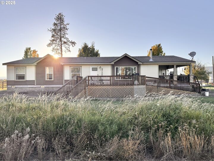 Property Photo:  1782 Bz Glenwood Hwy  WA 98619 
