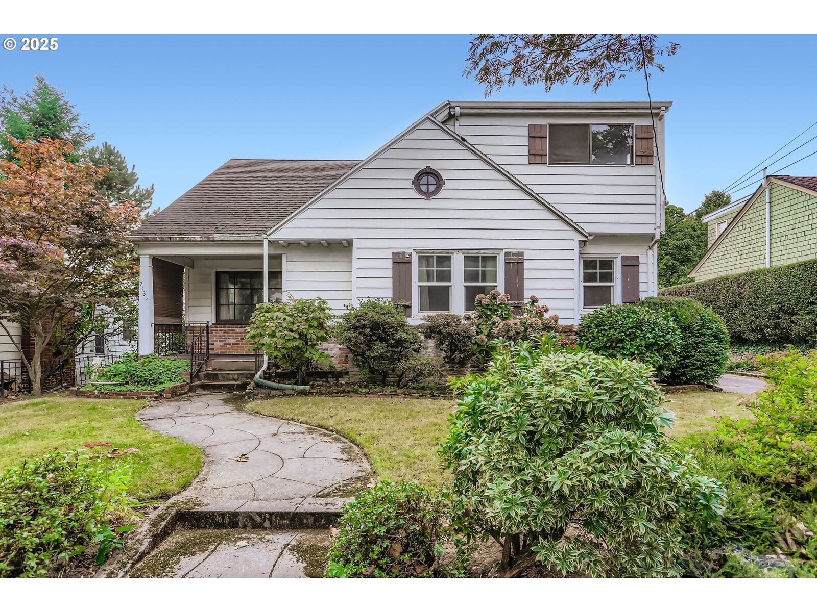Property Photo: 7135 SE 36th Ave OR 97202