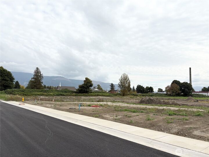 Property Photo:  412 W 3rd Street  WA 98247 