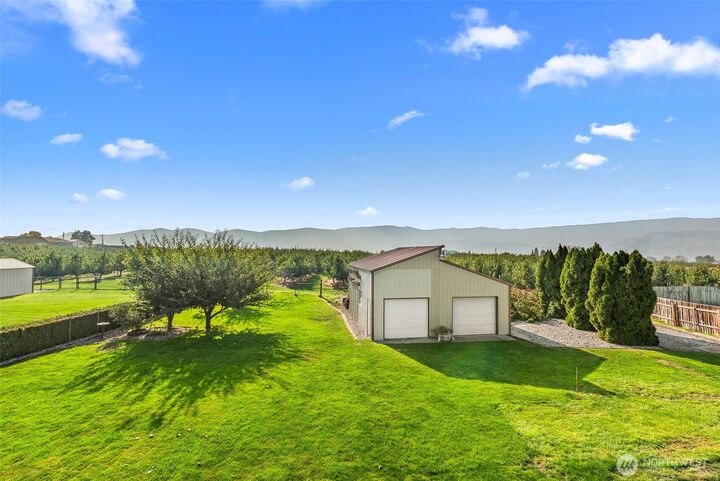 Property Photo: 2938 Airway Street SE WA 98802