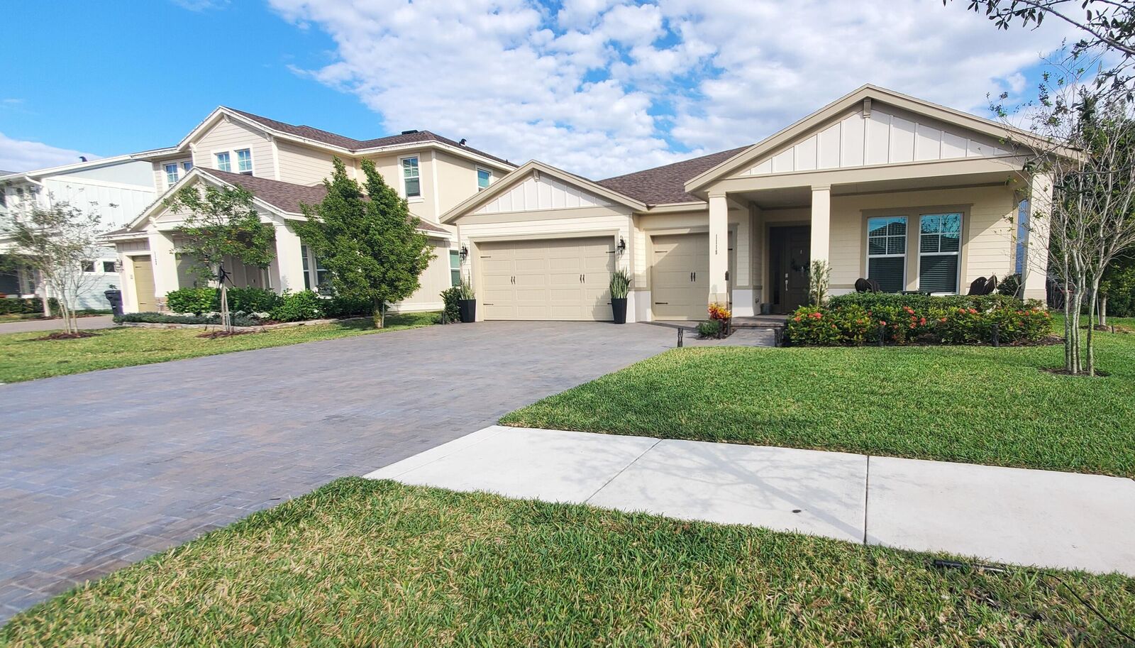 Property Photo:  1118 Arrowhead Point Road  FL 33470