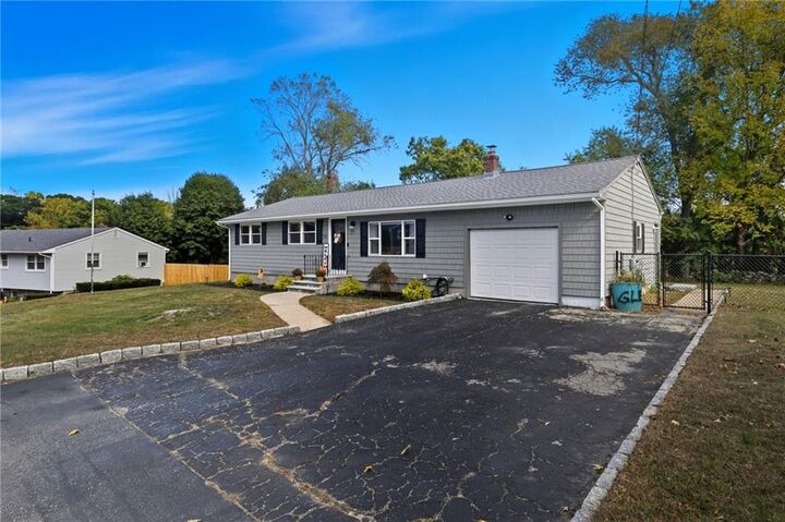 Property Photo:  52 Glen Drive  RI 02893 