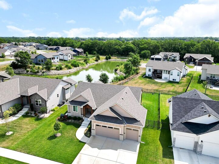 Property Photo: 4822 N Peregrine St KS 67219-3085