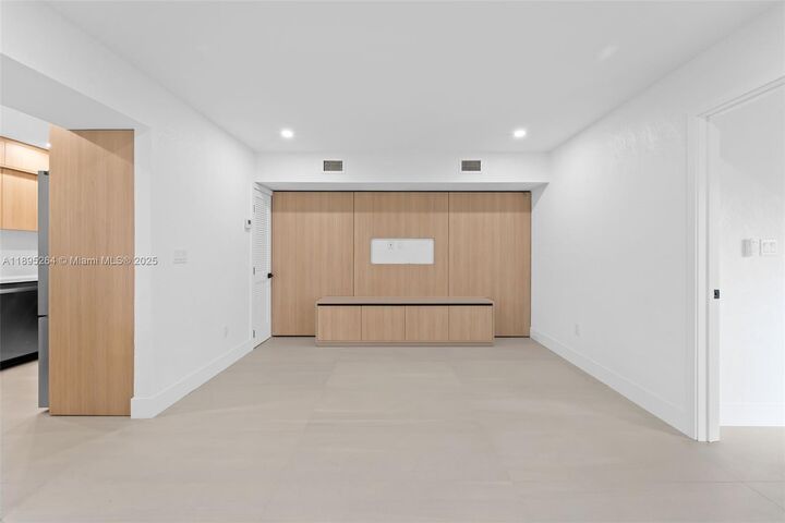 Property Photo: 11089 SW 69th Ter 0 FL 33173