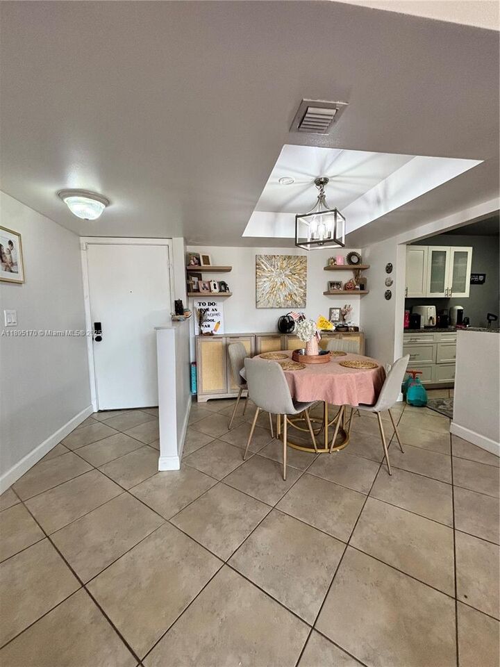 Property Photo: 10425 SW 112th Ave 113 FL 33176