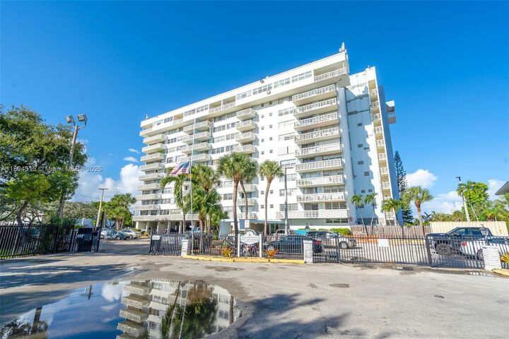 Property Photo: 13155 Ixora Ct 804 FL 33181