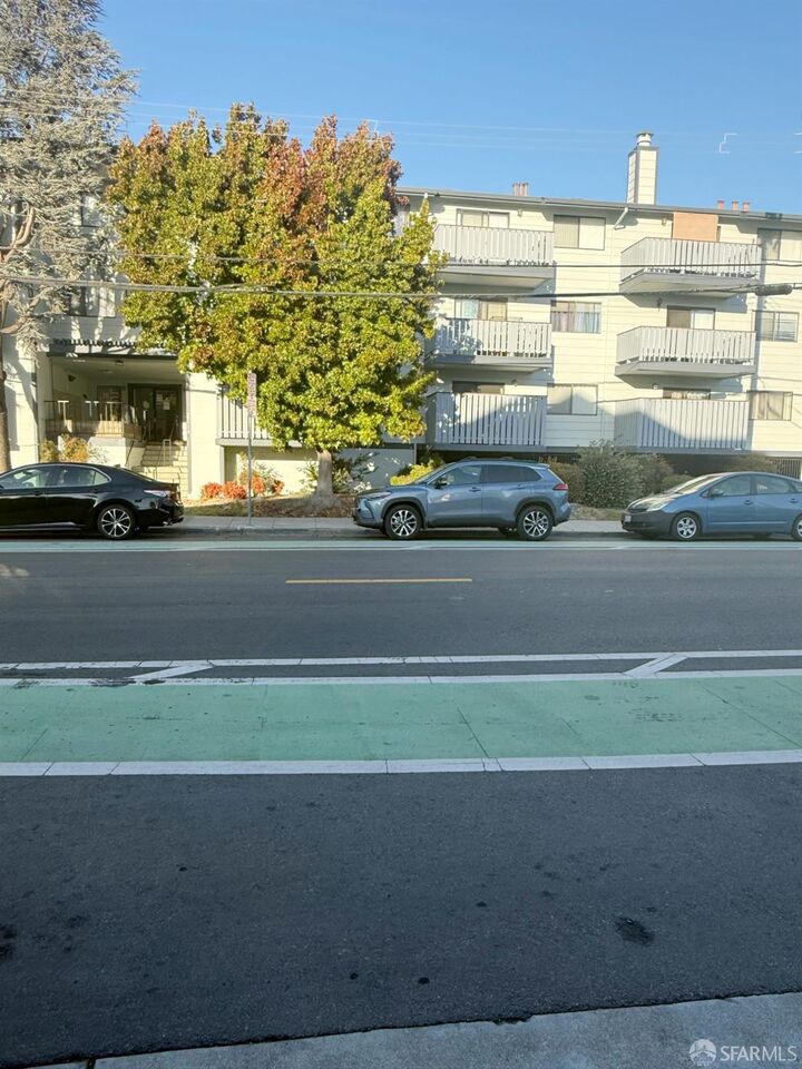 29300 Dixon Street 309  Hayward CA 94544 photo