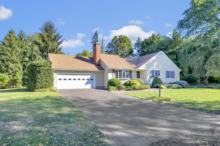 Property Photo:  11 Laurel Street  CT 06611