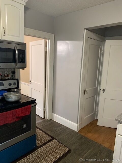 Property Photo:  85 Henry Street  CT 06042 