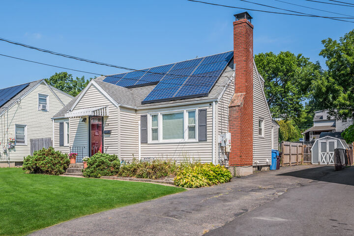 Property Photo: 114 Linden Street CT 06051