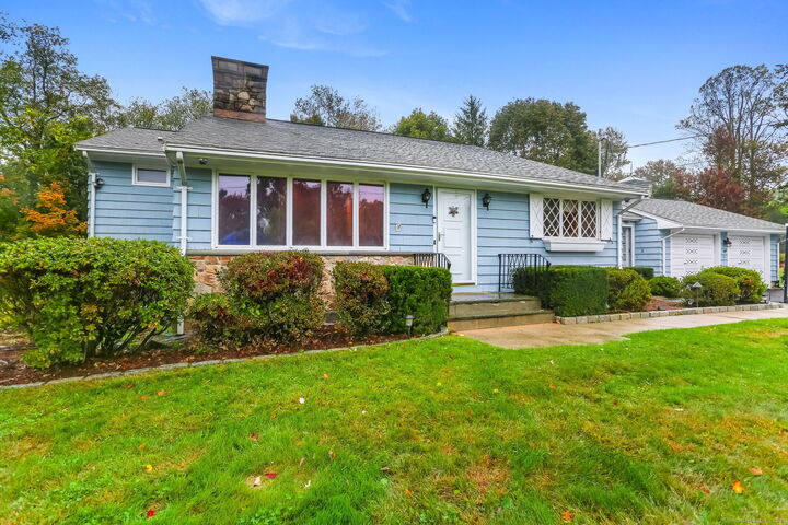 38 Smith Place  Trumbull CT 06611 photo