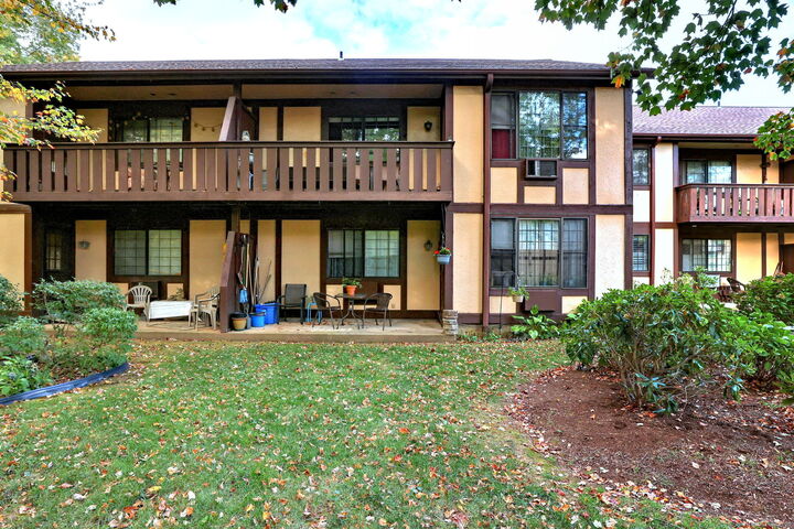 Property Photo:  210 Foxwood Lane 210  CT 06461 