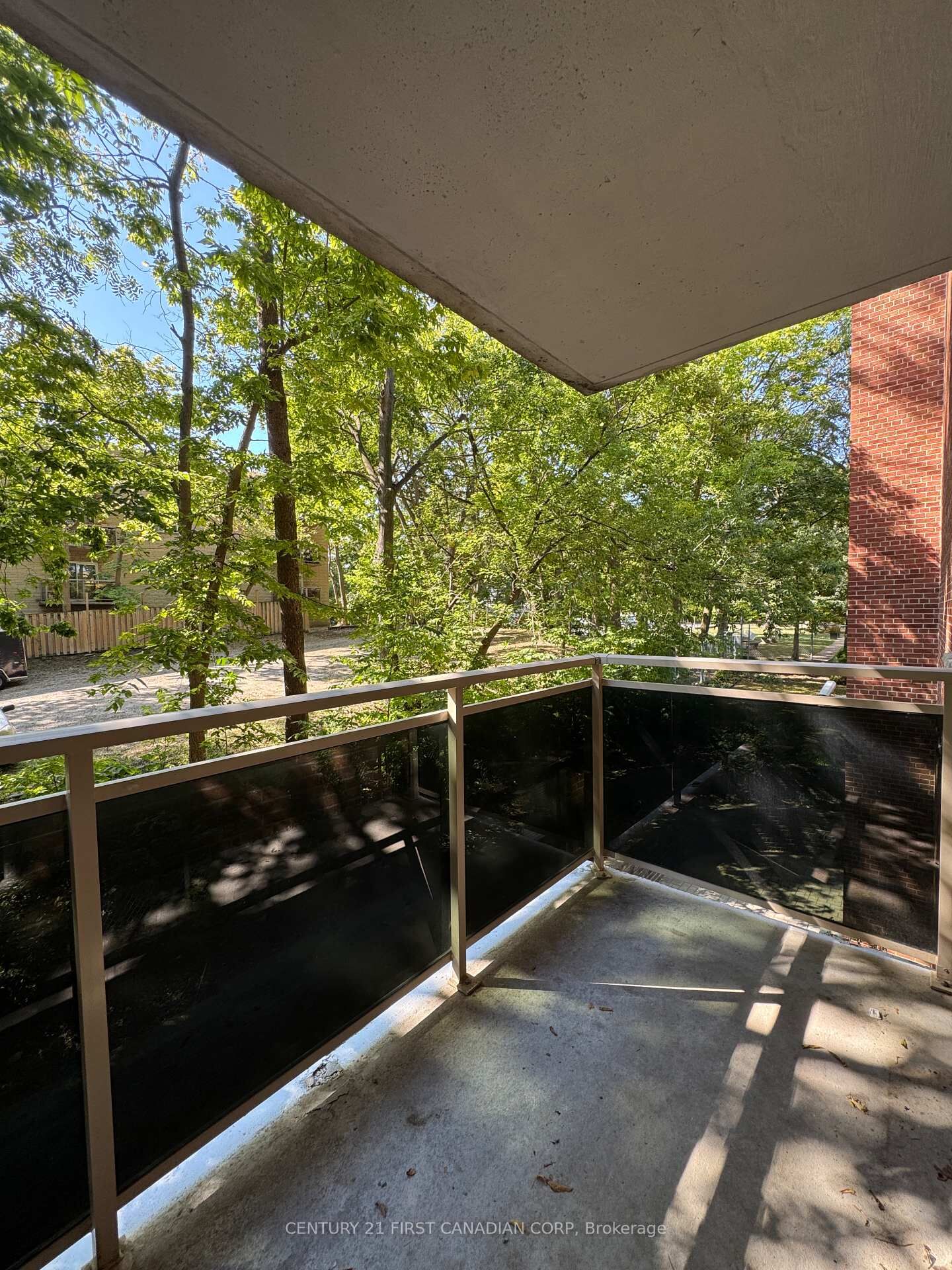 Property Photo:  75 High Street 323  ON N6C 4J8 