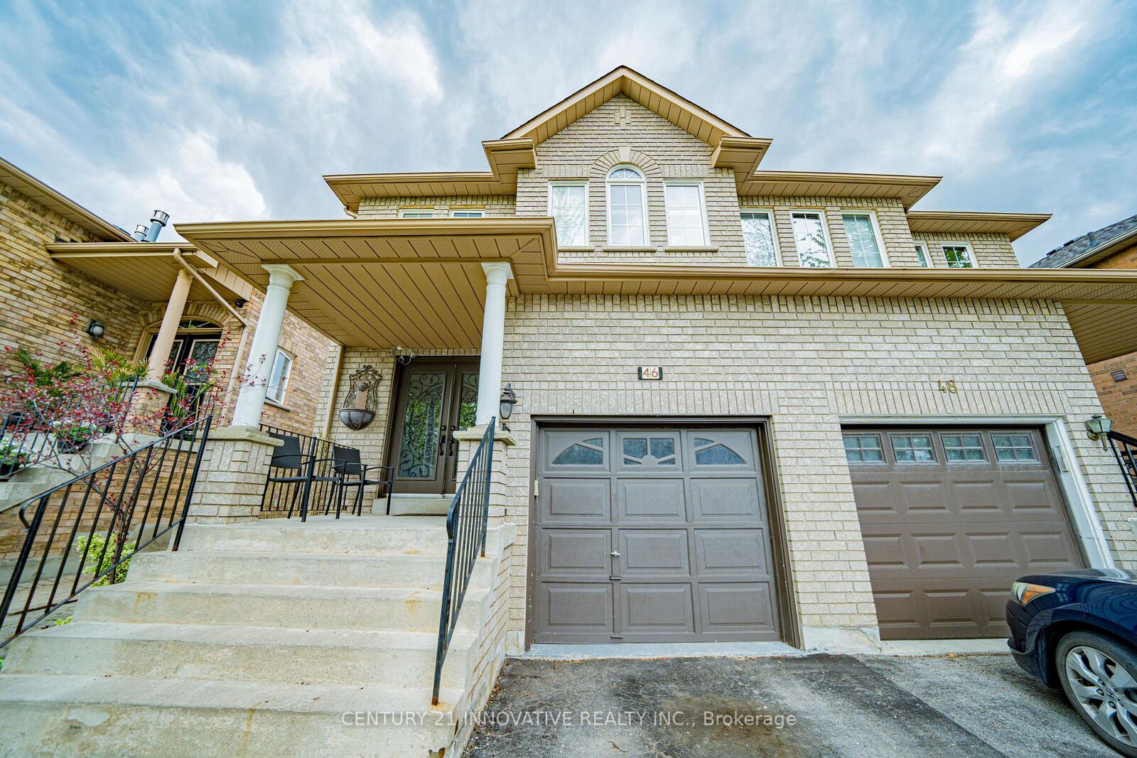 Property Photo:  46 Laura Sabrina Drive Upper  ON L4H 1X8