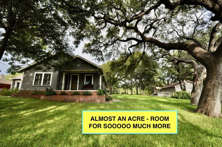 3003 Burleson Road  Austin TX 78741 photo