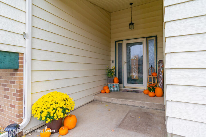 Property Photo: 1151 13th Street W ND 58601