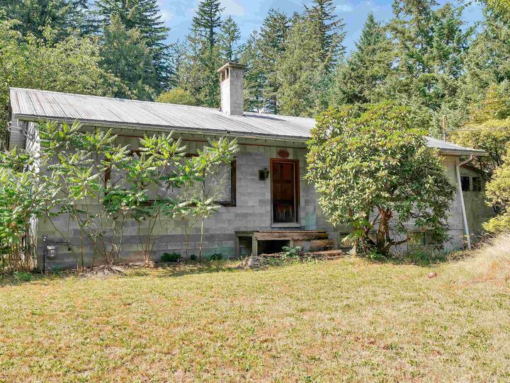 Property Photo: 20107 Beacon Road BC V0X 1L0