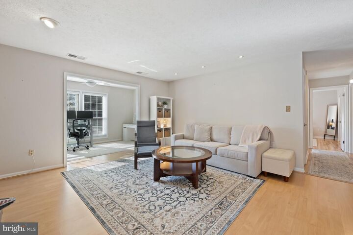 Property Photo: 10164 Oakton Terrace Road VA 22124