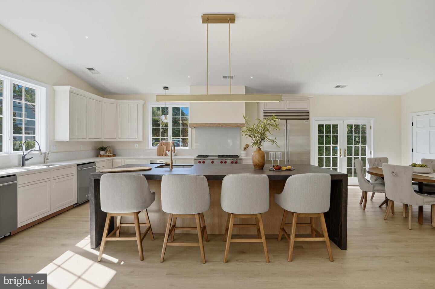 Property Photo: 300 Lewis Street NW VA 22180