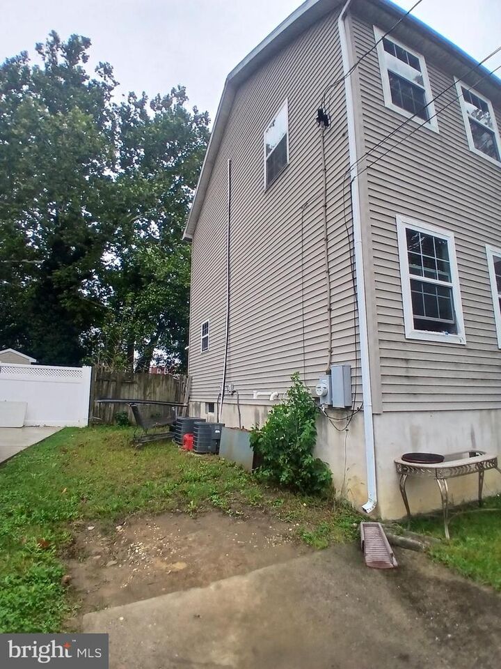Property Photo: 33 Hopkins Street NJ 08096