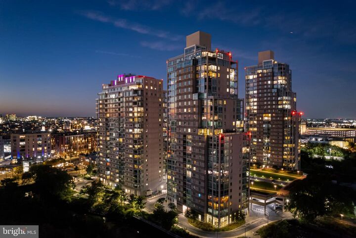 901 N Penn Street R2203  Philadelphia PA 19123 photo