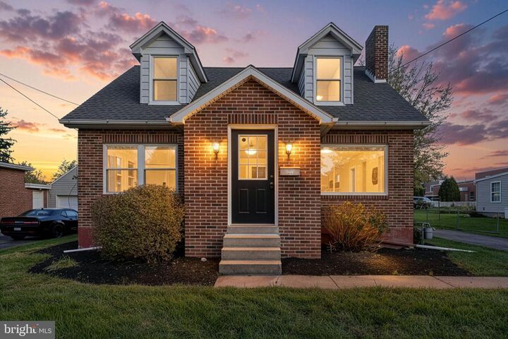 Property Photo:  103 E Canal Street  PA 17315