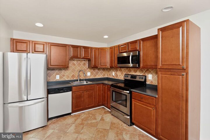 Property Photo: 4689 Joanna Court VA 22193