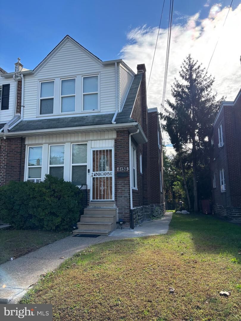 Property Photo: 7137 Lawndale Avenue PA 19111
