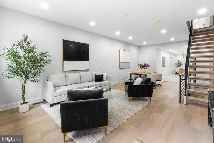Property Photo: 1604 S 8th Street PA 19148