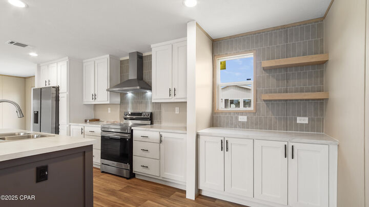 Property Photo:  603 Tate Drive  FL 32404 