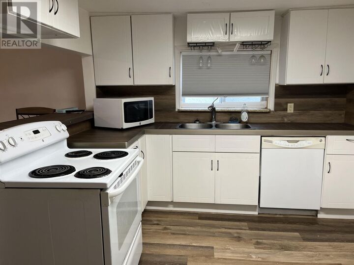 Property Photo:  1035 Third St. E  ON P9A 1S3 