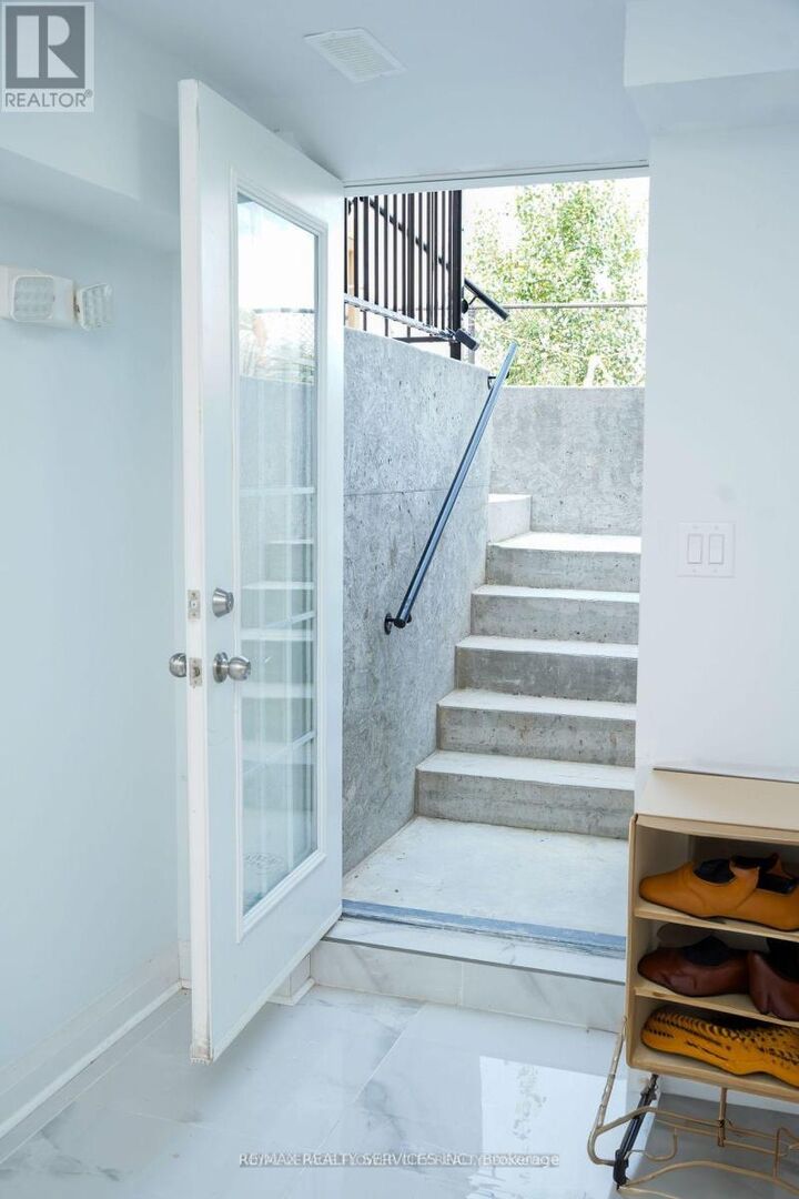 Property Photo:  21 Divers Road Bsmt  ON L7A 5C8 