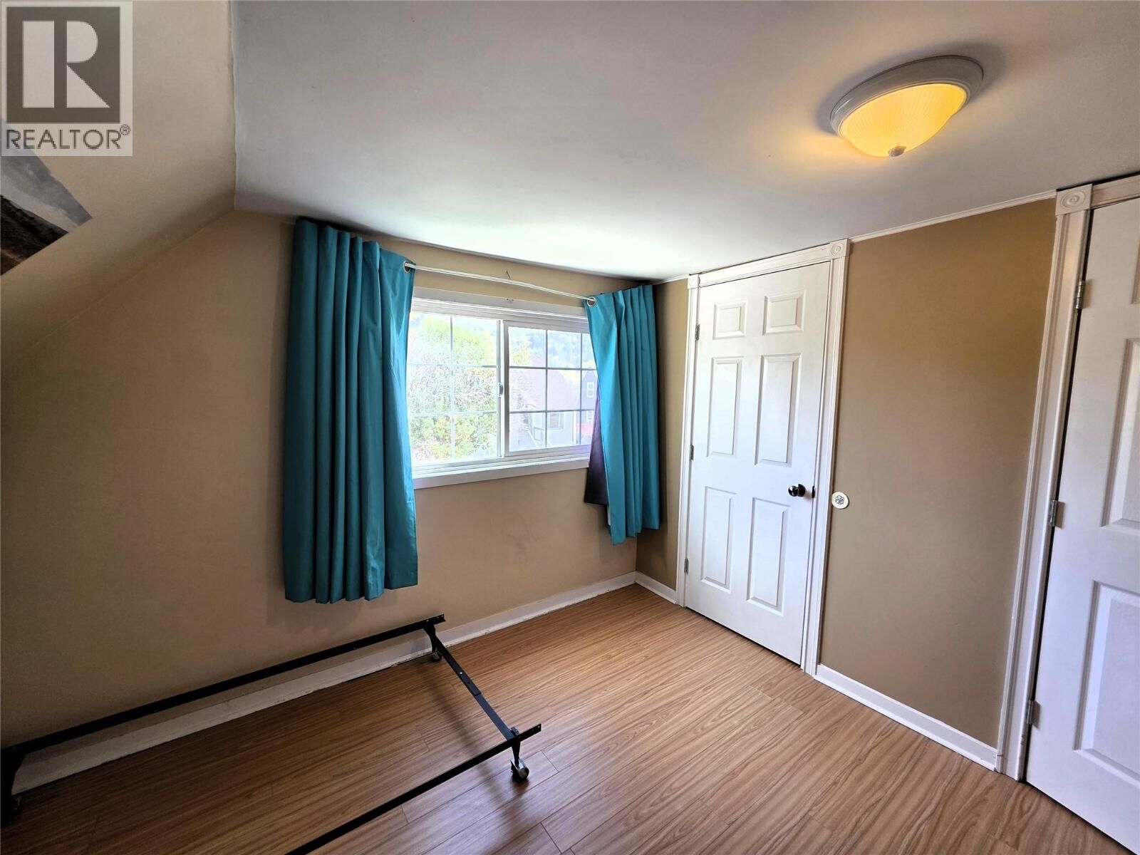 Property Photo: 745 Kipling Street BC V1R 2A3