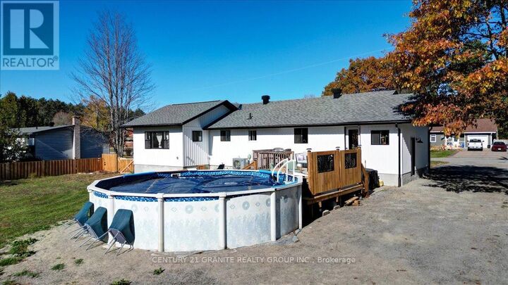 Property Photo: 71 Pinegrove Street ON K0L 1C0