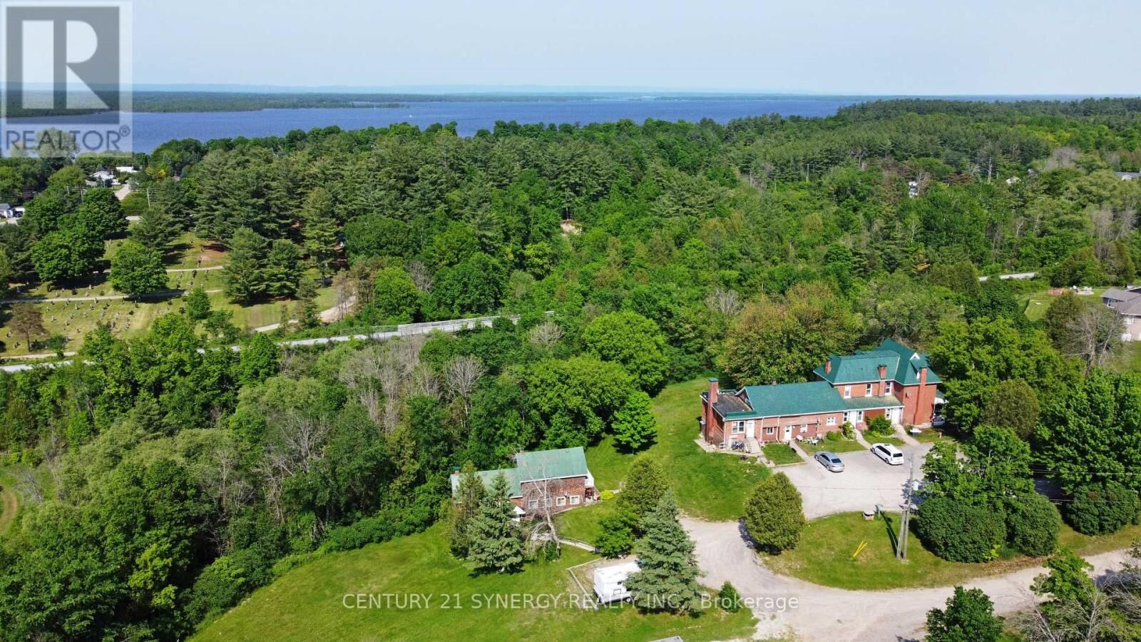 Property Photo:  180 River Road  ON K7S 1R4 