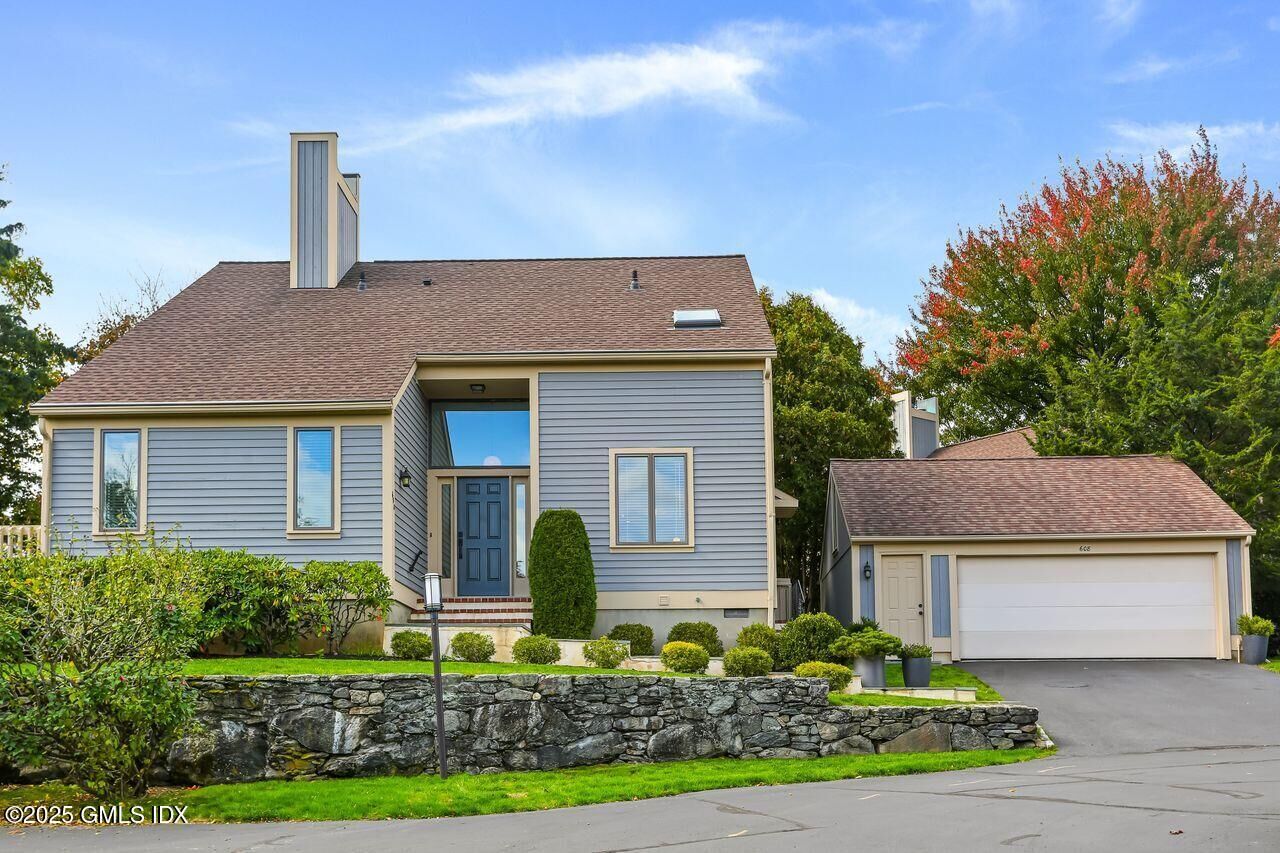 Property Photo: 608 W Lyon Farm Drive 608 CT 06831