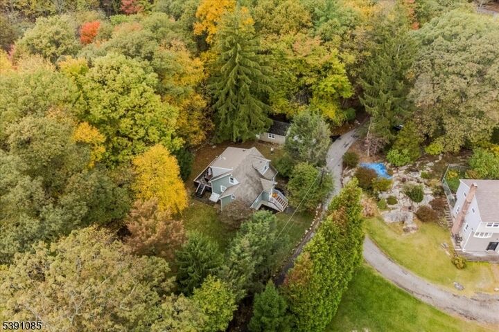 Property Photo:  199 Snake Den Rd  NJ 07465