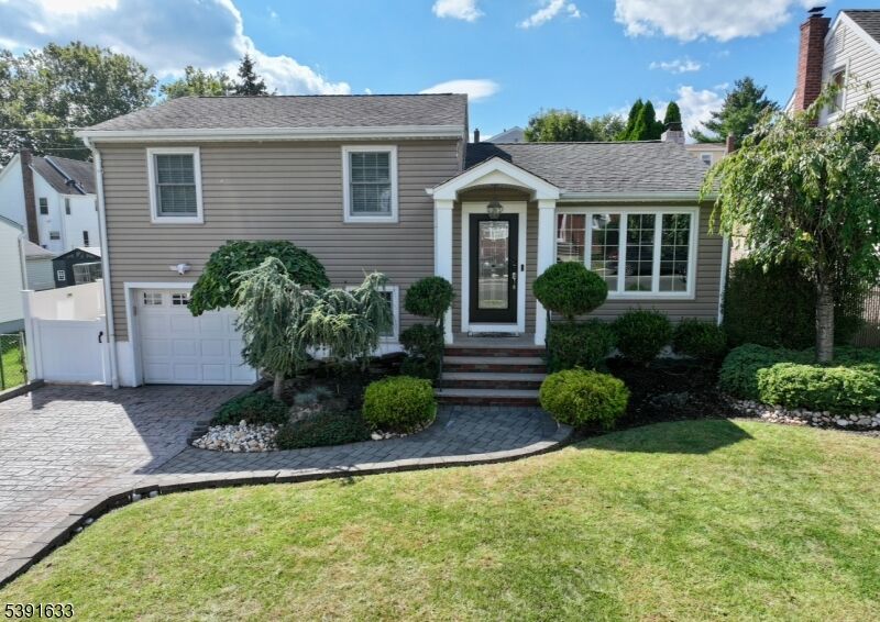 Property Photo:  520 Chester Ave  NJ 07204 