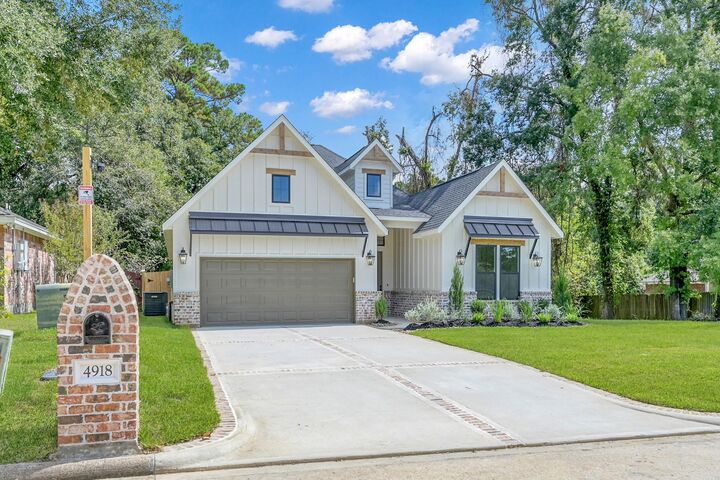 Property Photo:  4918 Pleasure Lake Lane  TX 77318 