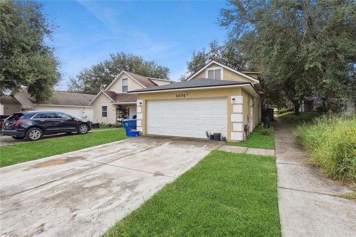 Property Photo: 1074 Park Central Circle FL 34736