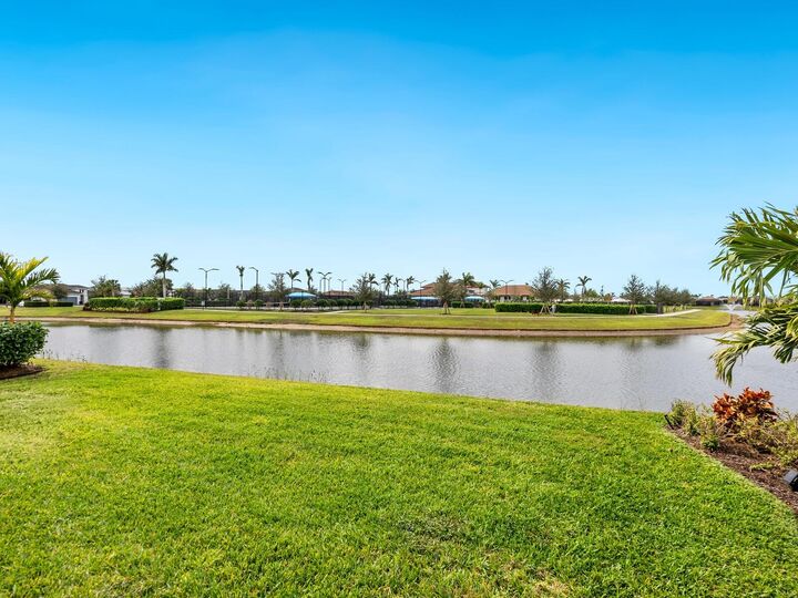 Property Photo: 4925 Surfside Circle FL 34211