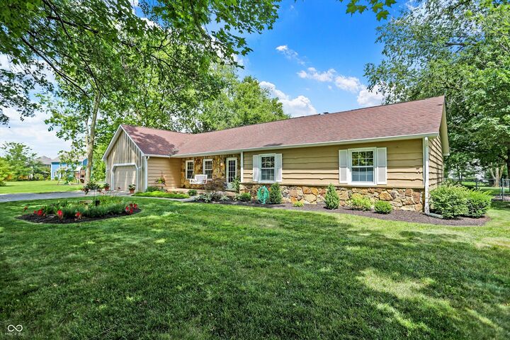Property Photo: 3705 S 875 E IN 46077