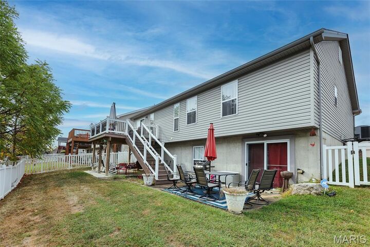 Property Photo: 2153 Warwick Castle Drive MO 63052