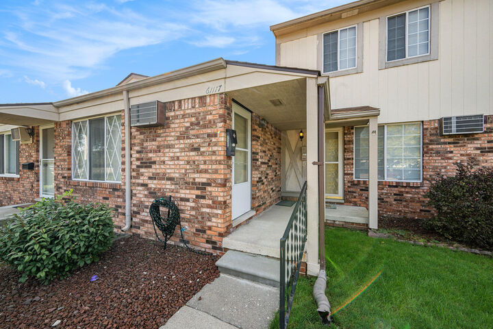 Property Photo:  61117 Heritage Boulevard  MI 48178